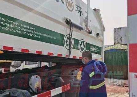 城市“美容師”：疫情不止，我們不散